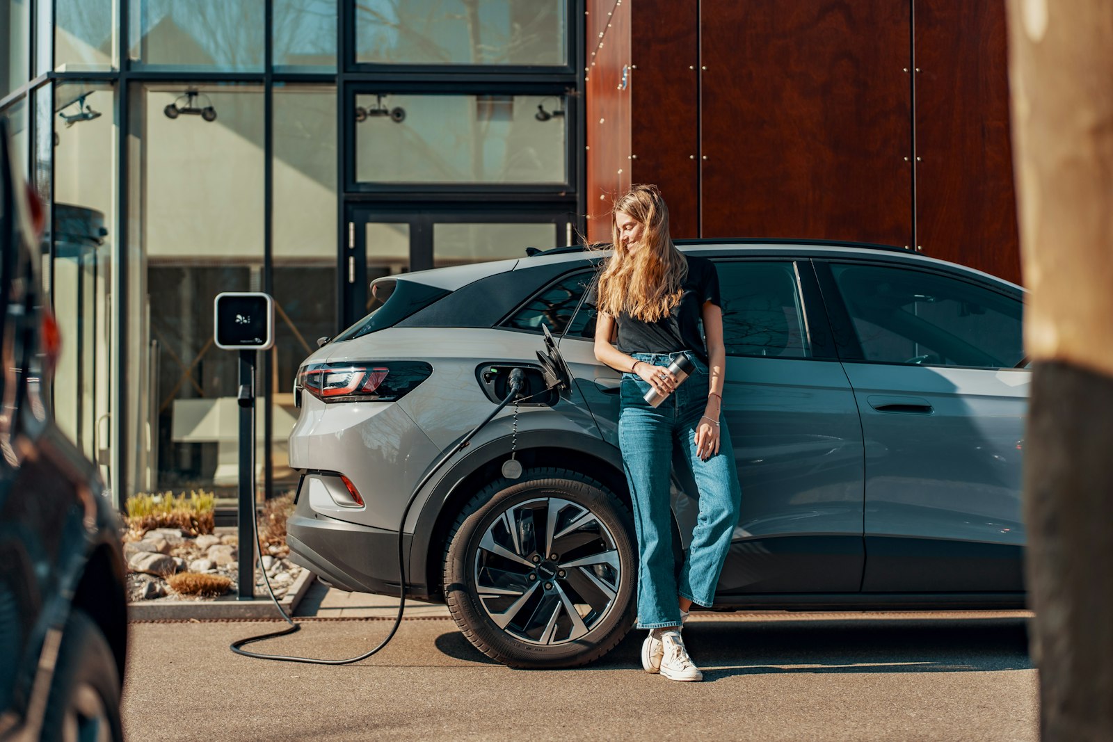 Experts Debunk Claims Linking EVs and SUVs to UK Pothole Crisis