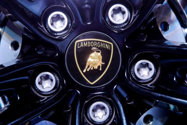 2022 Lamborghini Countach LPI 800-4 Review: Here Are Its Price, Top Speed, Specs, Interior
